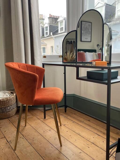 New Luxury For 2024 - Central Plymouth House - Sleeps 10 - Access To Plymouth Town - Close To The Barbican - Pets Welcome - Parking Available - By Luxe Living By Sophia Экстерьер фото